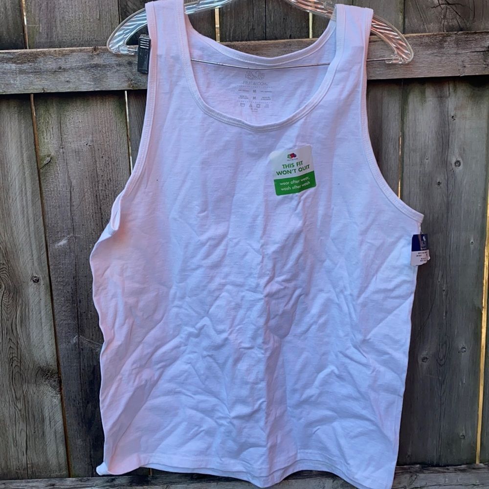Fruit of the loom white tank top sz. M NWT